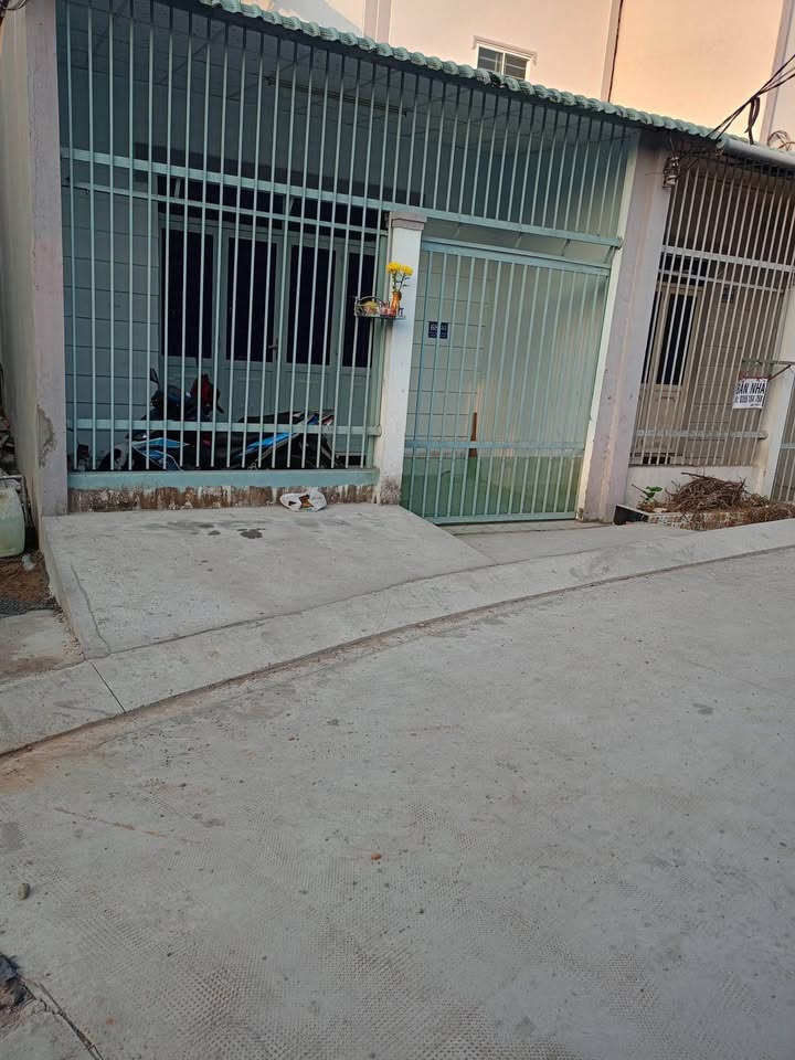 Nhà riêng Nhà Bè 3.5 triệu/tháng - Ô tô vào tận nhà!