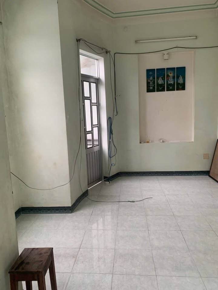 Nhà Sinh Trung Nha Trang 35m² giá 2.8 tỷ - Sẵn sàng ở ngay!