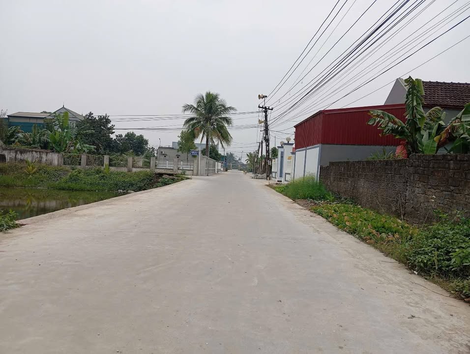 Đất nền Quảng Long, Quảng Xương 120m² - Sổ đỏ chính chủ, tiềm năng kinh doanh!