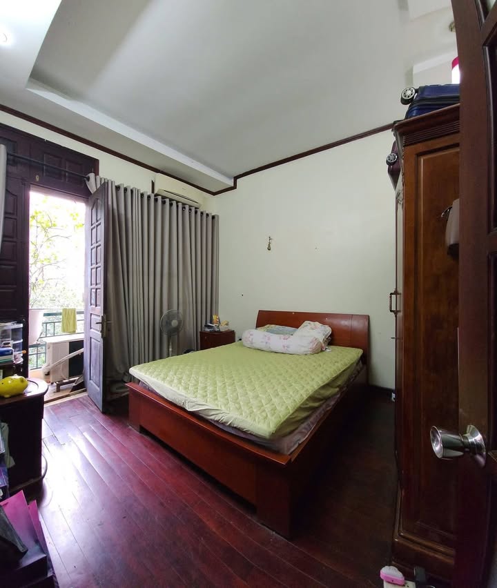 Nhà Phố Nguyễn Tri Phương, Ba Đình 61m² 5 Tầng - Ô Tô Tránh, An Ninh Tuyệt Đối