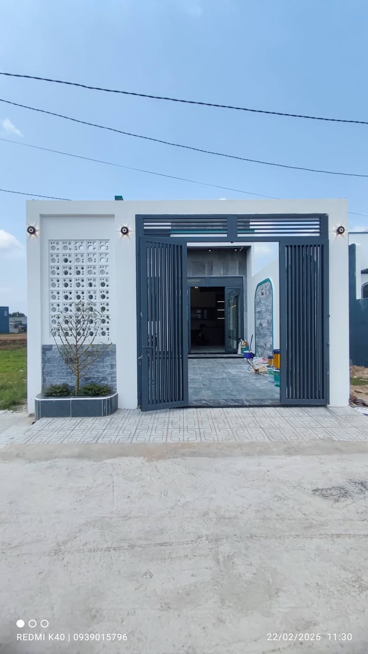 Nhà Mỹ Hạnh Nam 170m² giá 2.45 tỷ - Ô tô vào tận nhà!