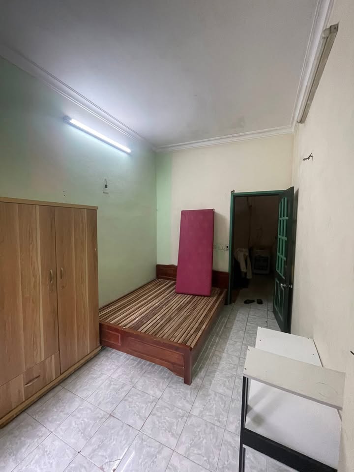 Thuê phòng trọ Võng Thị 12m² giá 2.5 triệu - Full nội thất ngay gần Hồ Tây!