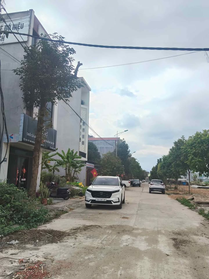 Bán 5 Lô Đất Vàng Yết Kiêu Kéo Dài, Lào Cai - 90m²/lô, Hướng Bắc