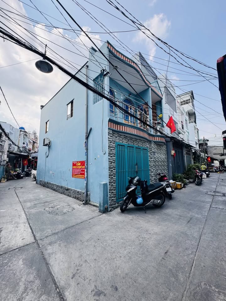 Nhà Chiến Lược Bình Tân 53m² giá 5.28 tỷ - Ô tô đậu cửa!