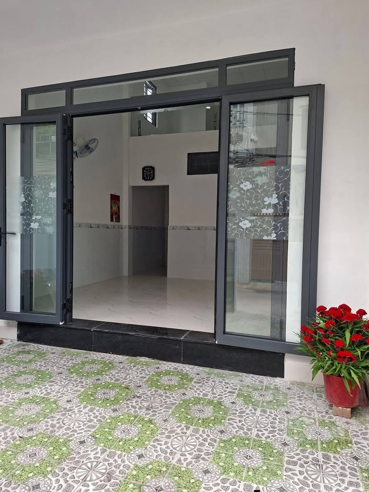 Nhà riêng Linh Tây Thủ Đức 75m² - Ô tô vào tận nhà, giá 11 triệu!