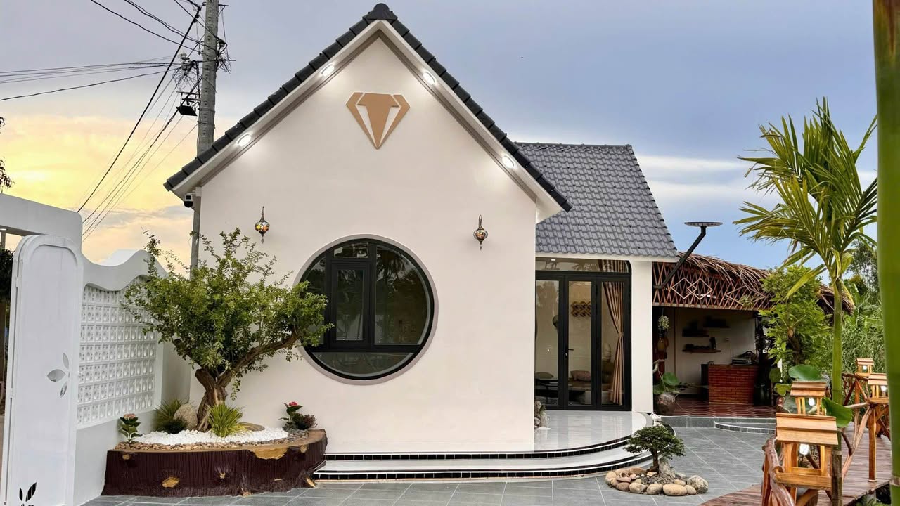 Nhà Vườn Nghỉ Dưỡng Tiền Giang 658m² Giá 1.95 Tỷ - Sổ Hồng Sẵn Sàng