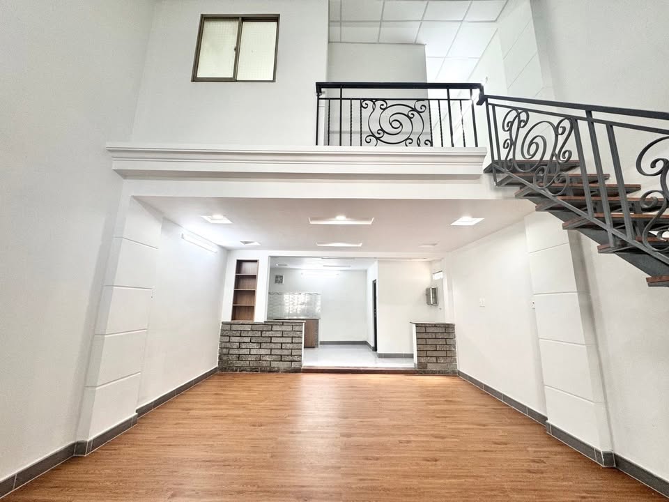 Nhà Riêng Trường Thọ 65m² 4.99 Tỷ - Sẵn Sàng Ở Ngay!