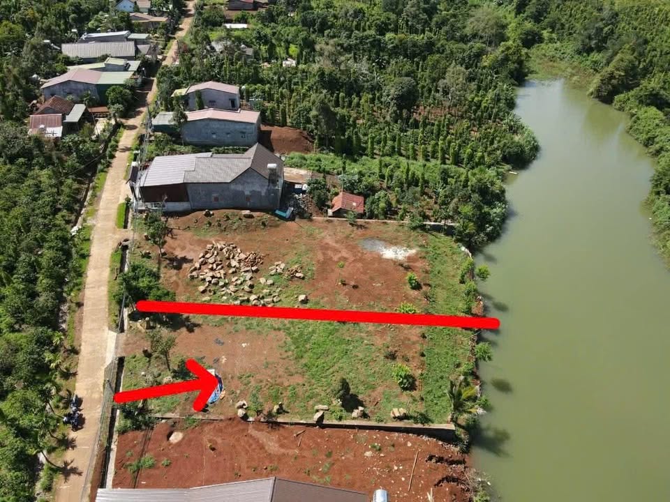 Đất nền Đắk Mil 800m² - Sổ TC, ôm đập lớn, giá lỗ 760 triệu