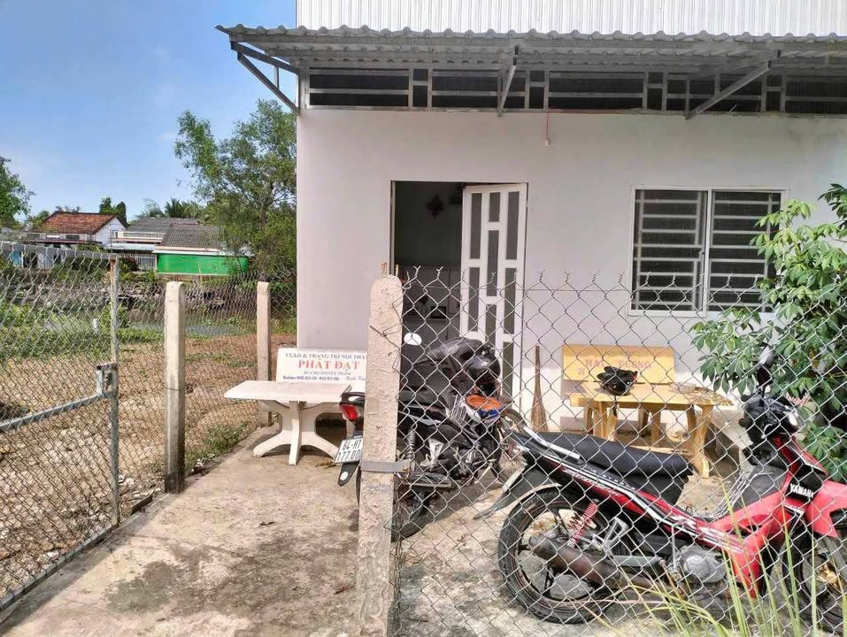 Nhà riêng Xã Mỹ Thuận 66m² giá 300 triệu - Sổ hồng sẵn sàng!