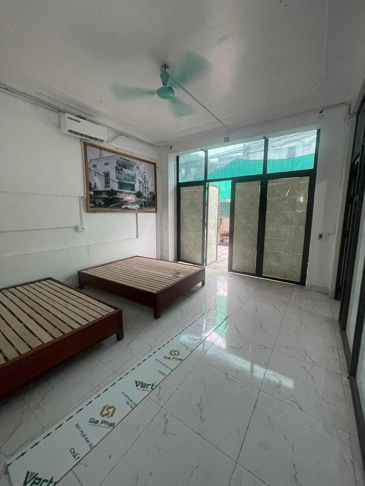 Nhà cho thuê Nguyễn Công Trứ 80m² 35 triệu - Vị trí đẹp