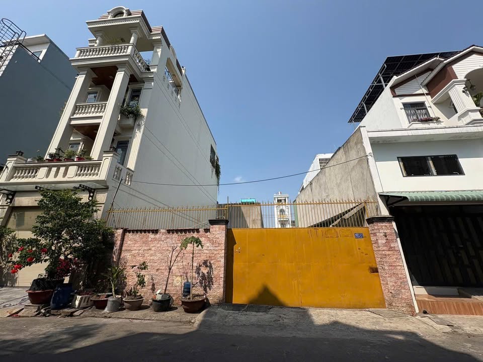 Đất nền 180m² Lê Văn Quới, Bình Tân - Ngang 10m, Hướng Đông Giá 17.5 Tỷ