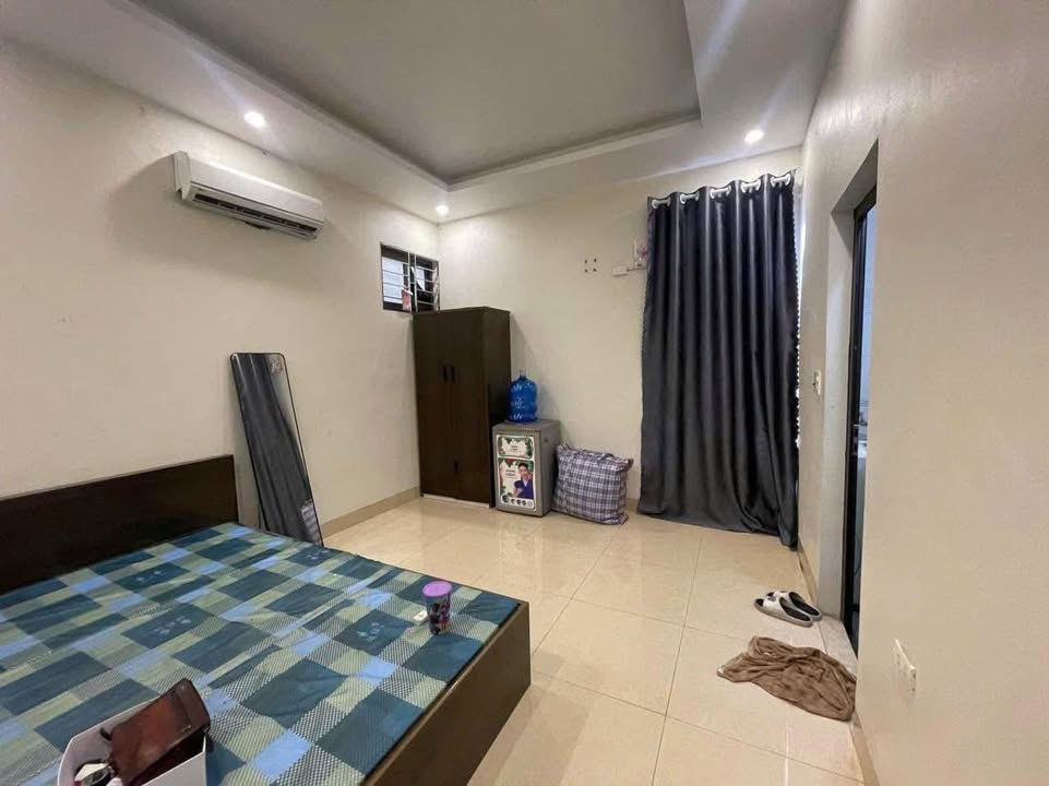 Cho thuê phòng kinh doanh/văn phòng mặt tiền 566 Cao Thắng, Hạ Long