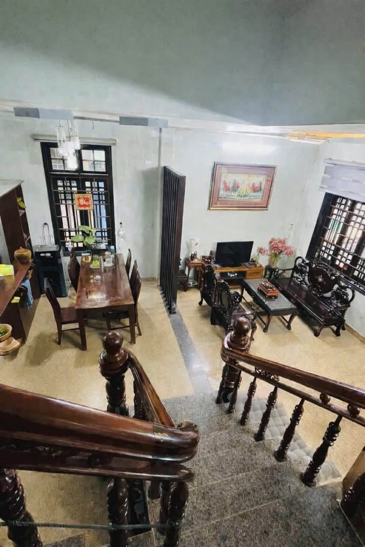 Nhà 3 tầng Nguyễn Gia Thiều Huế 100m² - Mặt tiền kinh doanh đắc địa!