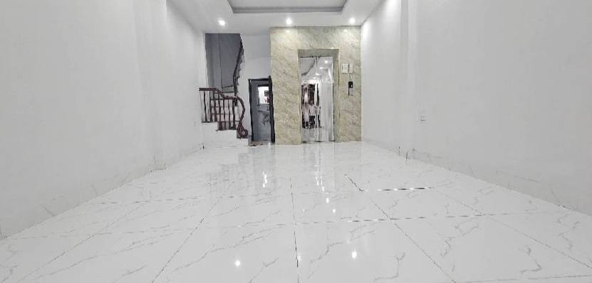 Nhà riêng Lê Hồng Phong, Hà Đông 45m² - Ô tô vào tận nhà, thang máy!