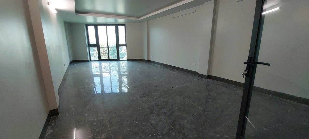 Cho thuê văn phòng phố Hồng Tiến 50m² giá 7 triệu - Vị trí trung tâm!