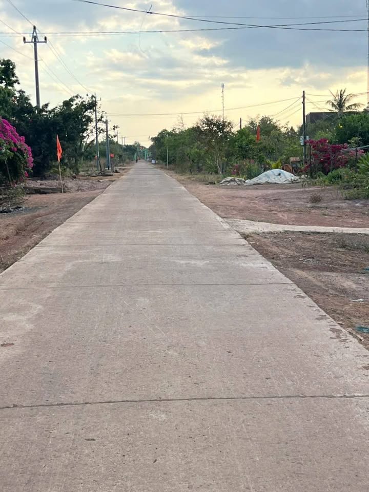 Bán Đất Ea Súp Đắk Lắk 2200m² - Thổ Cư Sẵn Sàng, Giá 399 Triệu