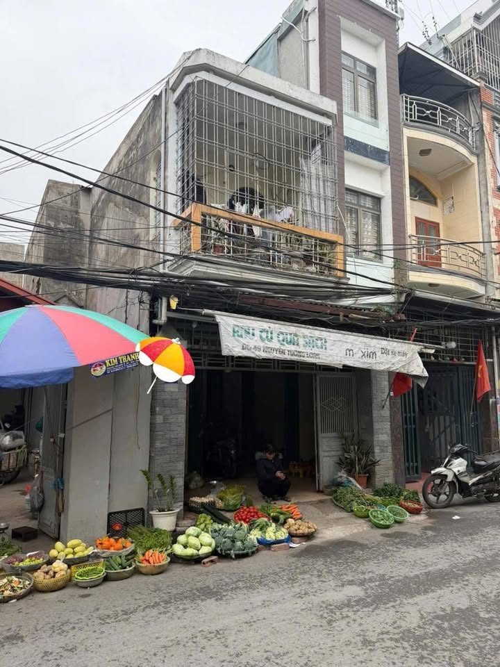 Nhà mặt phố Nguyễn Tường Loan 105m² - Vị trí kinh doanh đắc địa!