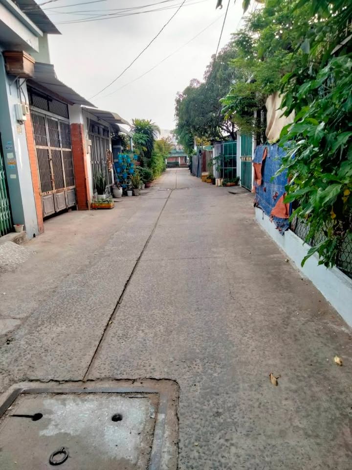 Bán Cặp Nhà Hẻm 7m Tân Xuân, Hóc Môn 128m² - Giá Tốt