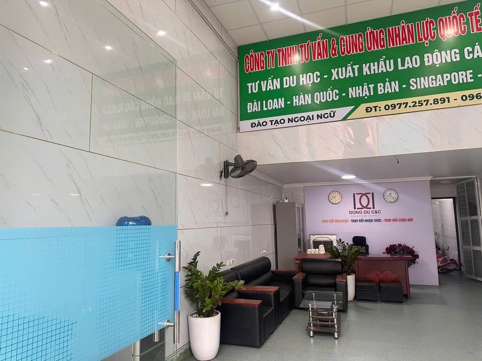 Cho thuê nhà 3 tầng Nguyễn Du, TP Vinh 90m² - Vị trí đẹp kinh doanh tốt