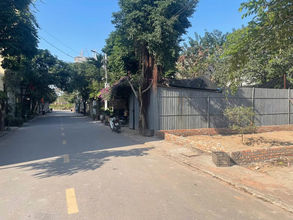 Đất nền Đặng Xá 94m² - Tiềm năng tăng giá vượt trội, sổ đỏ trao tay!