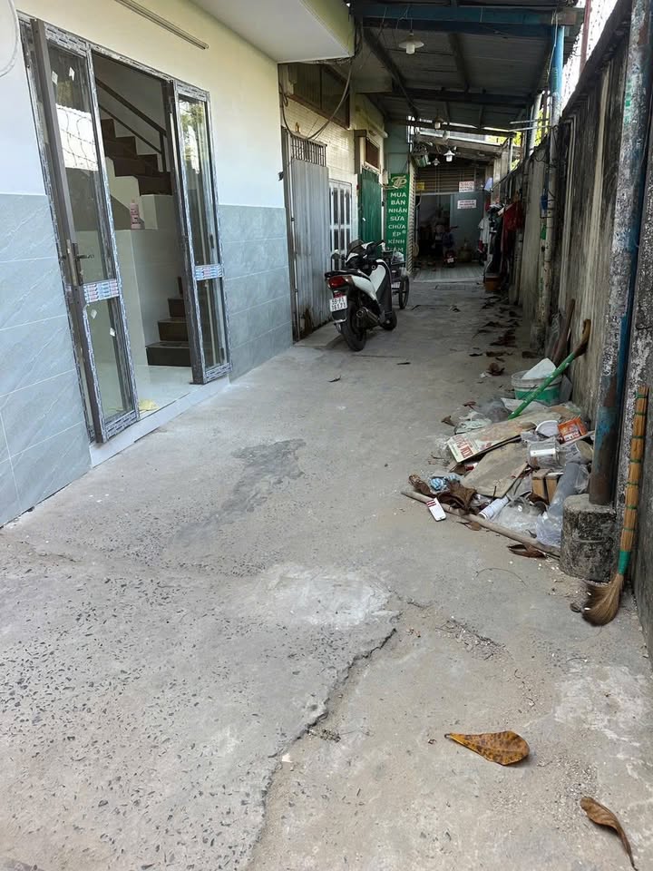 Nhà Hẻm 3m Đường D9, Tân Phú - 20m², 2PN, Giá 2.85 Tỷ