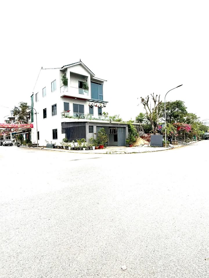 Mặt bằng kinh doanh 150m² Huỳnh Thúc Kháng, Vinh - Vừa ở vừa làm VP, Ô tô tránh