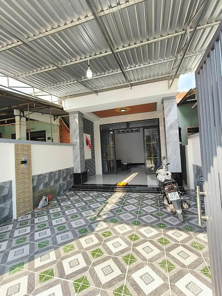 Nhà Riêng Long Hoa, Tây Ninh 140m² - Ô Tô Vào Tận Nhà!