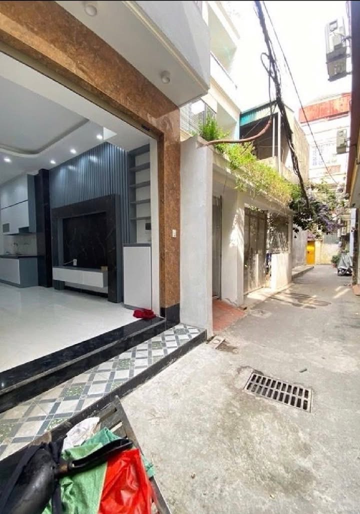 Nhà 6 Tầng Thang Máy Khương Đình 32m² - Lô Góc Thoáng Sáng, Giá 9.1 Tỷ