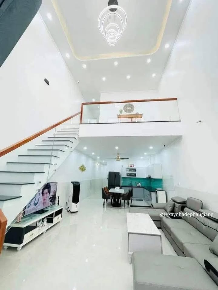 Nhà 3PN Phường Tân Đông Hiệp, Dĩ An - Giá 5 Triệu/Tháng, Nhà Mới Đẹp