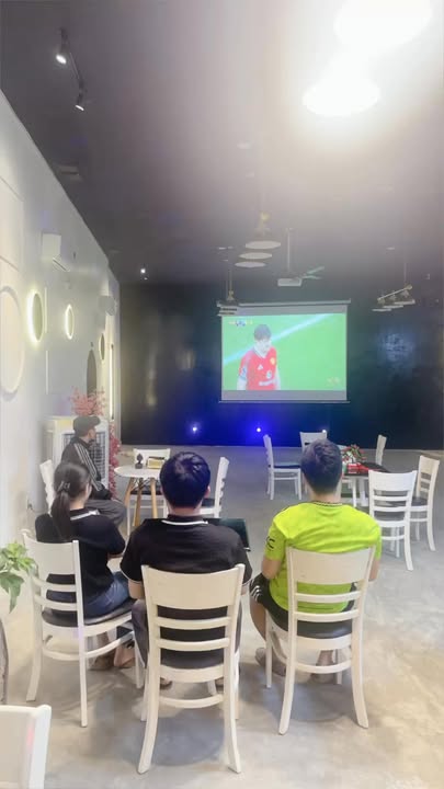 Quán Cafe Sang Trọng Diên Khánh 300m² - Mặt tiền kinh doanh đắc địa!