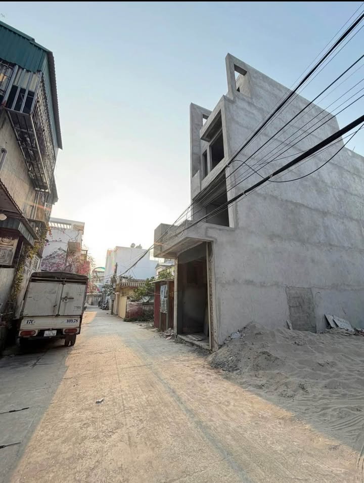 Nhà 50m² 4PN Kinh Doanh 2 Mặt Ngõ - Gần KĐT Kiến Giang, Thái Bình