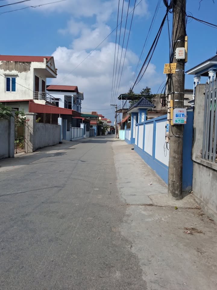 Đất nền Nhân Thịnh Lý Nhân 125m² - Sổ đỏ chính chủ, đường ô tô!