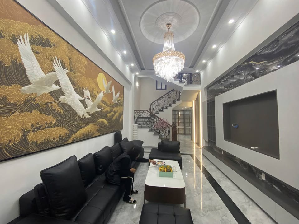 Nhà 69.7m² 3 Tầng Trần Nguyên Hãn, HP - Ô tô đỗ cửa, 7.9 tỷ