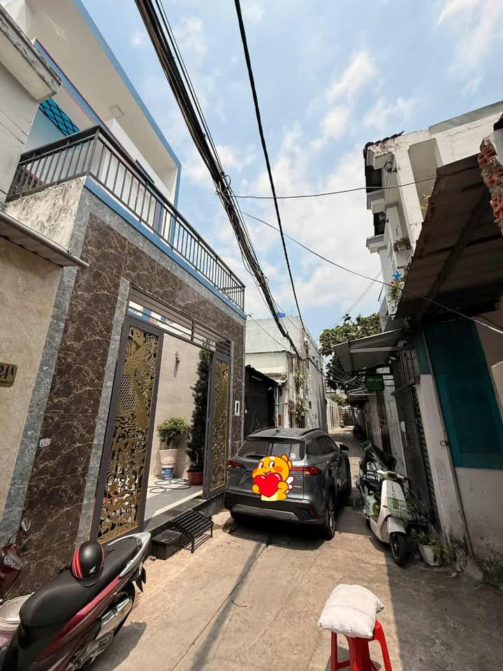 Bán nhà Quận 12 93m² giá 6.55 tỷ - Ô tô vào tận nhà, ở ngay!