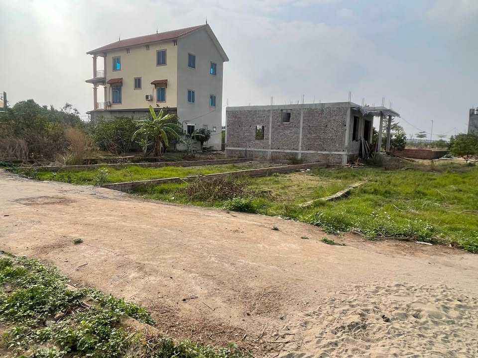 Đất nền Sơn Tây Hà Nội 100m² - Tiềm năng tăng giá vượt trội!