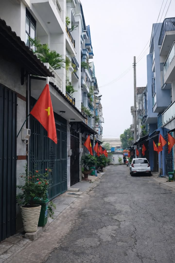 Nhà Phố Tân Thới Hiệp, Quận 12 5.76 tỷ - Vị trí đắc địa!