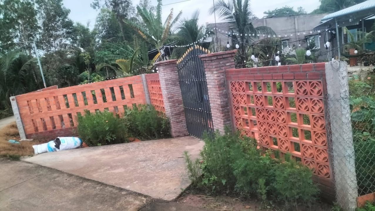 Bán Đất Vườn 550m² Vĩnh Long - View Sông Mát Mẻ, Giá 1.35 Tỷ