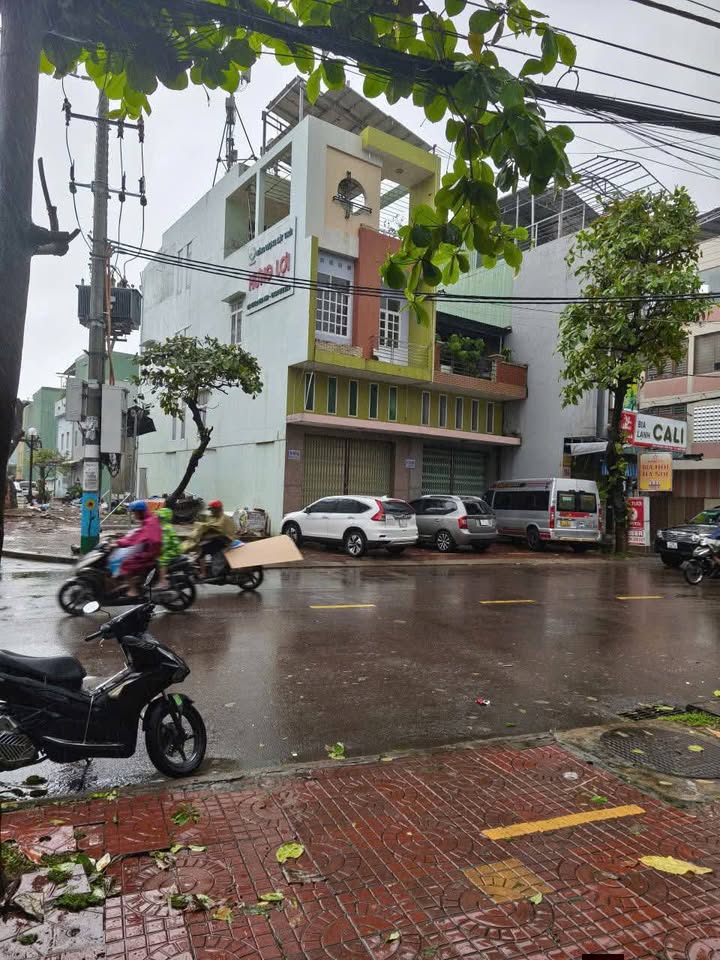 Cho thuê 2 Nhà 3 Mê Mặt Tiền Hoàng Văn Thụ, Quy Nhơn - 170m², Kinh Doanh Đa Ngành