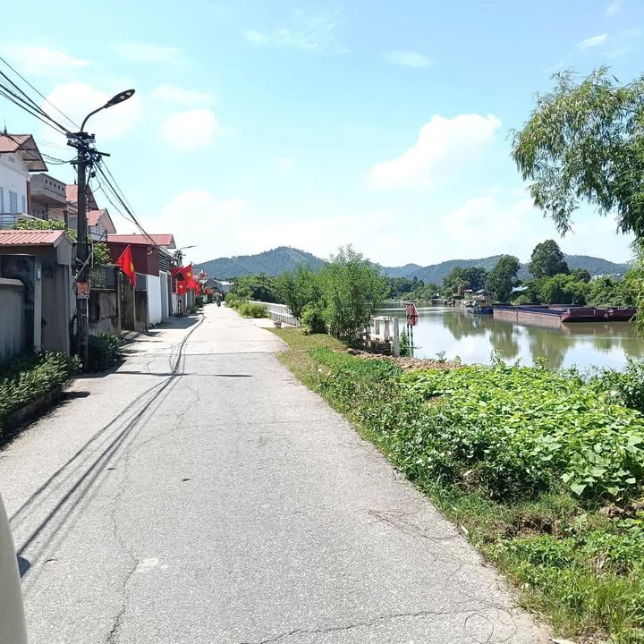 Đất nền Tân Tiến Bắc Giang 700m² giá 6 tỷ - Sổ đỏ chính chủ tiềm năng lớn!