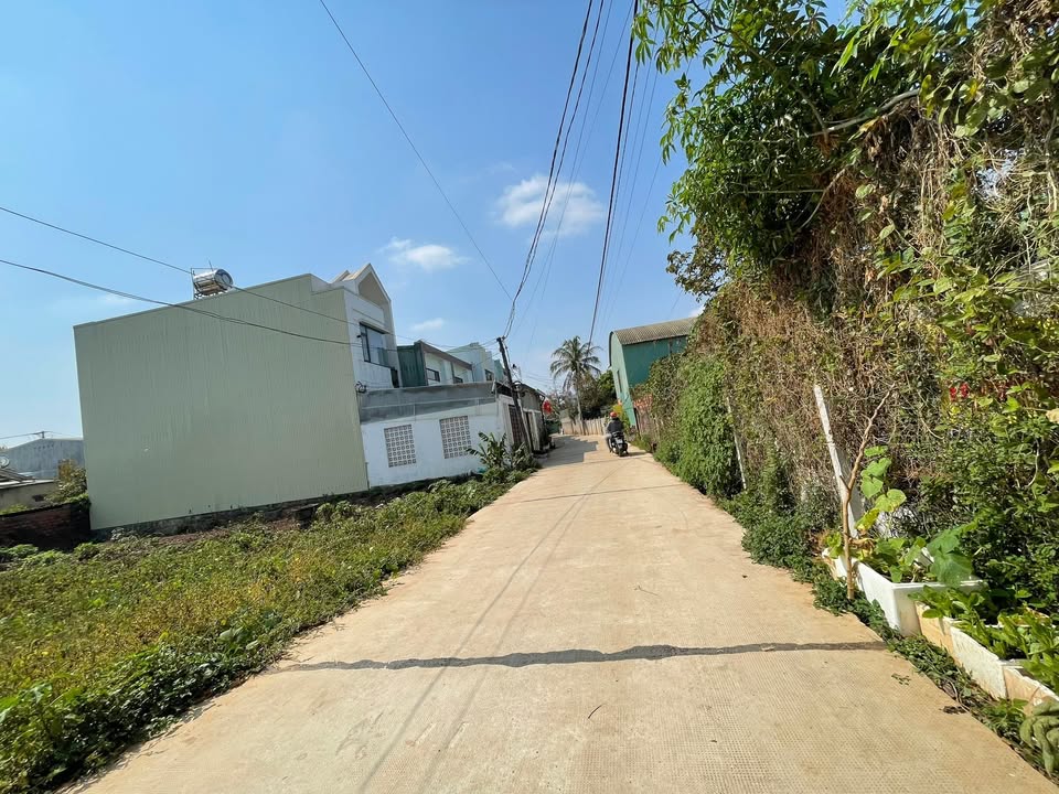 Đất nền 130m² Hẻm 64 Âu Cơ, Tây Hồ - Sổ đỏ chính chủ!