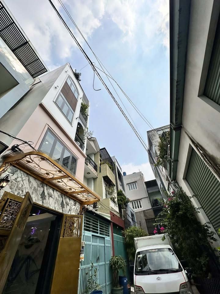 Nhà phố Bình Tân 49m² - 7.5 tỷ - Full nội thất, ô tô vào nhà!