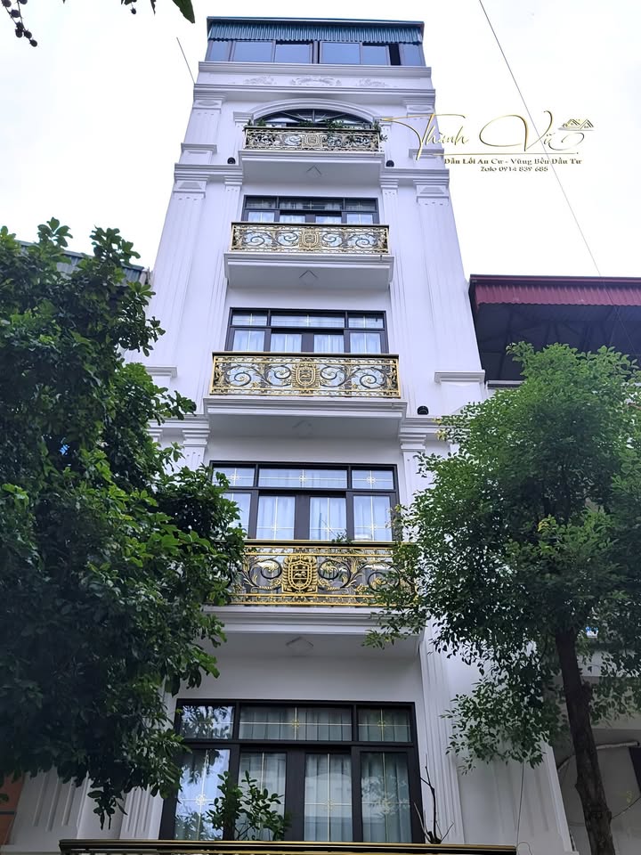 Nhà Mặt Phố Trần Đăng Ninh - Kinh Doanh Sầm Uất, 50m², 7 Tầng Thang Máy