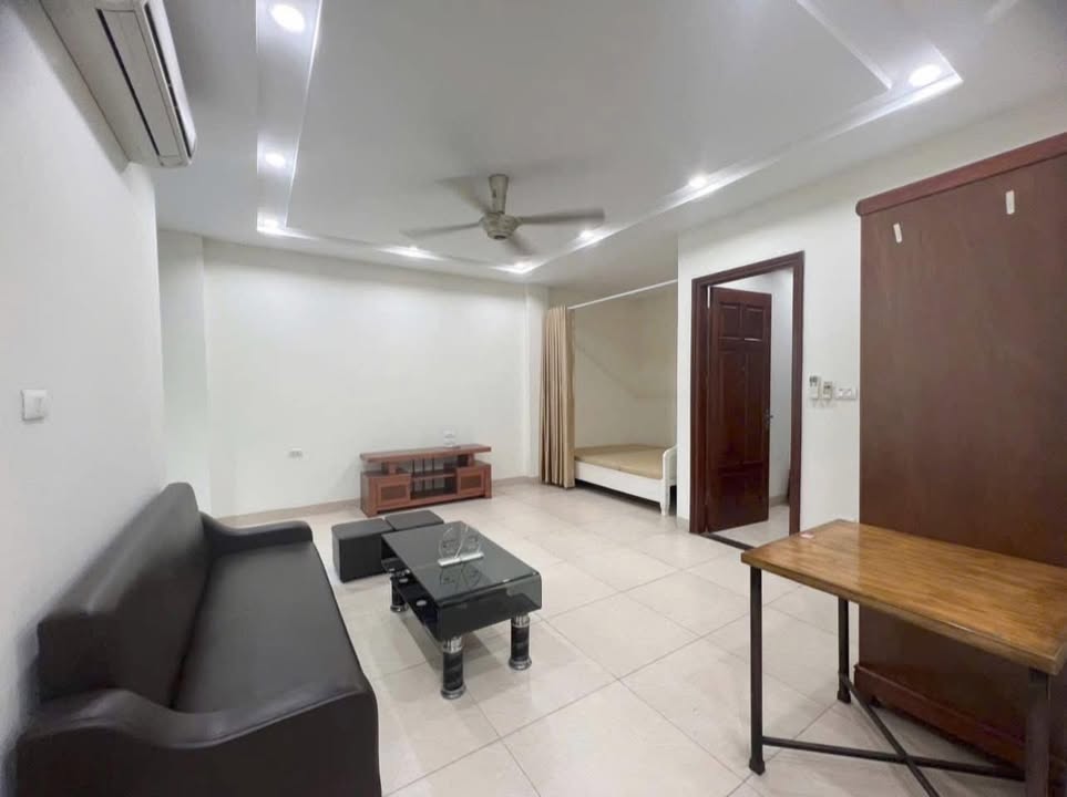 Căn hộ dịch vụ Ngọc Thuỵ 35m² 3.5 triệu - Full nội thất cao cấp!