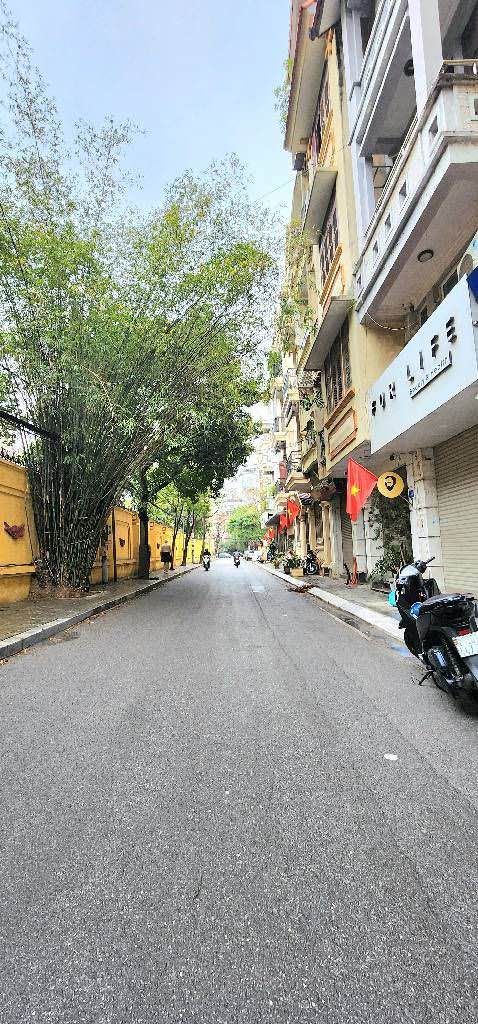 Bán nhà phố Nguyễn Tri Phương Ba Đình 61m² 72.5 tỷ - Vị trí đắc địa