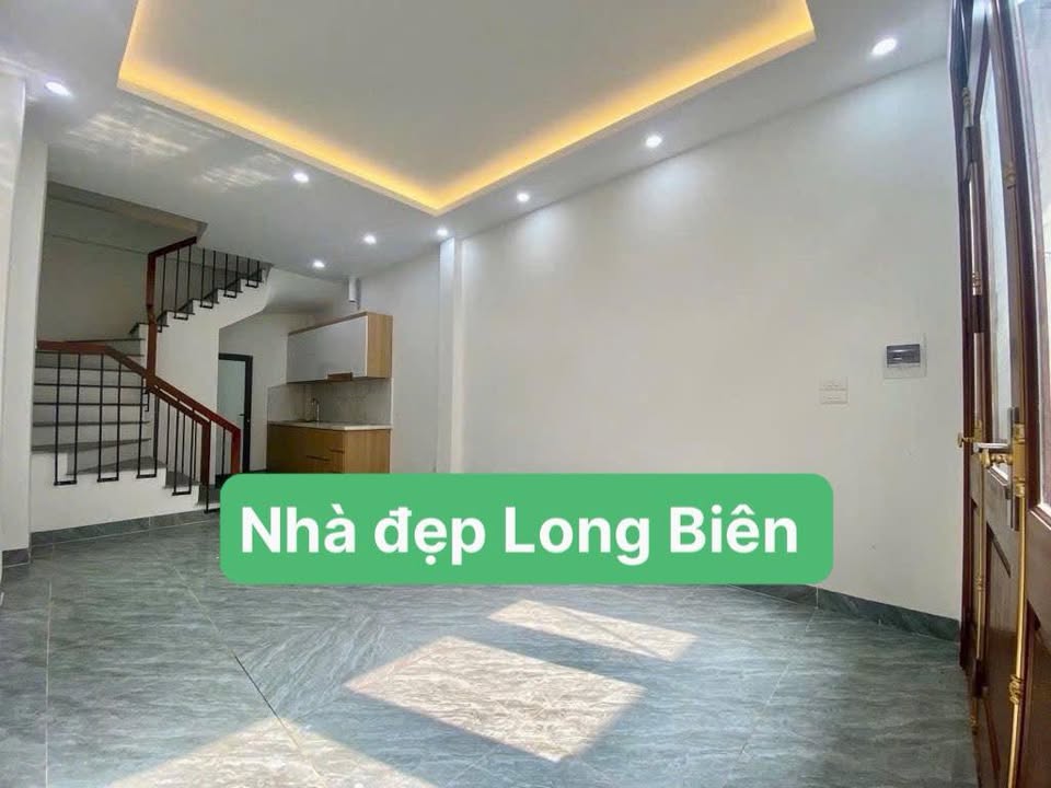 Bán nhà Phố Trạm Long Biên 35m² 7 tỷ - Ô tô vào tận nhà!