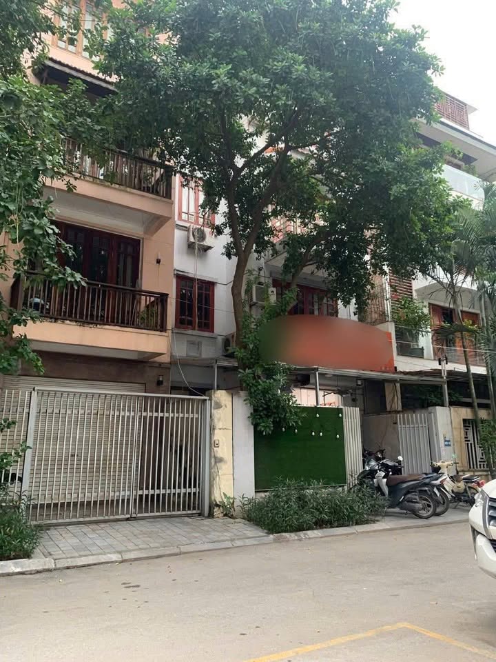 Cho thuê nhà mặt phố Xuân Thủy, Cầu Giấy - 75m² x 4 tầng - Kinh doanh đa ngành