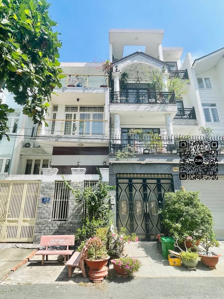 Nhà 4 Tầng Đường 10m Tên Lửa Củ Chi - 100m², 5PN Giá Tốt