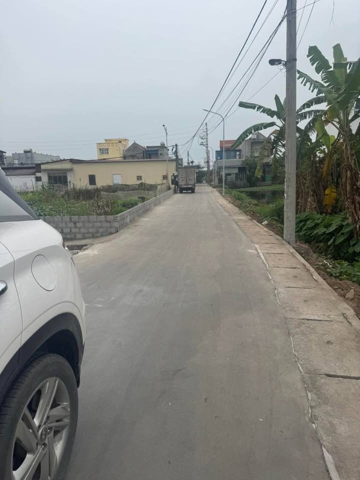 Đất Nền Kiến Thụy 100m² - Vuông Vắn, Ngõ Rộng Ô Tô - Giá 1 Tỷ