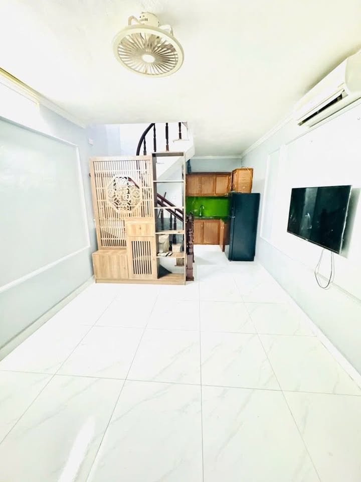 Nhà riêng Tân Khai 25m² giá 2.8 tỷ - Sổ đỏ sẵn sàng giao dịch!