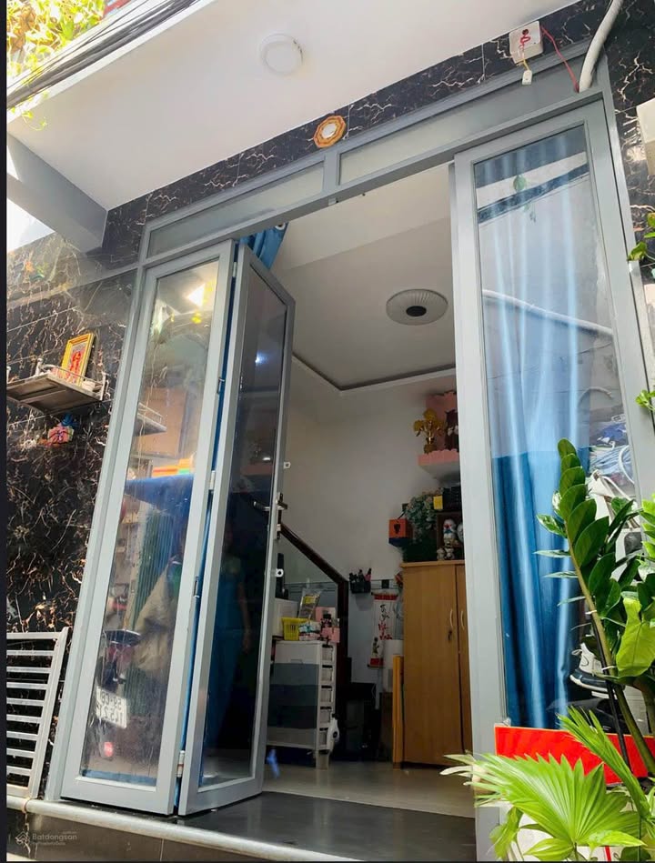 Nhà riêng Quận 7 34m² giá 1.37 tỷ - Sẵn sàng ở ngay!